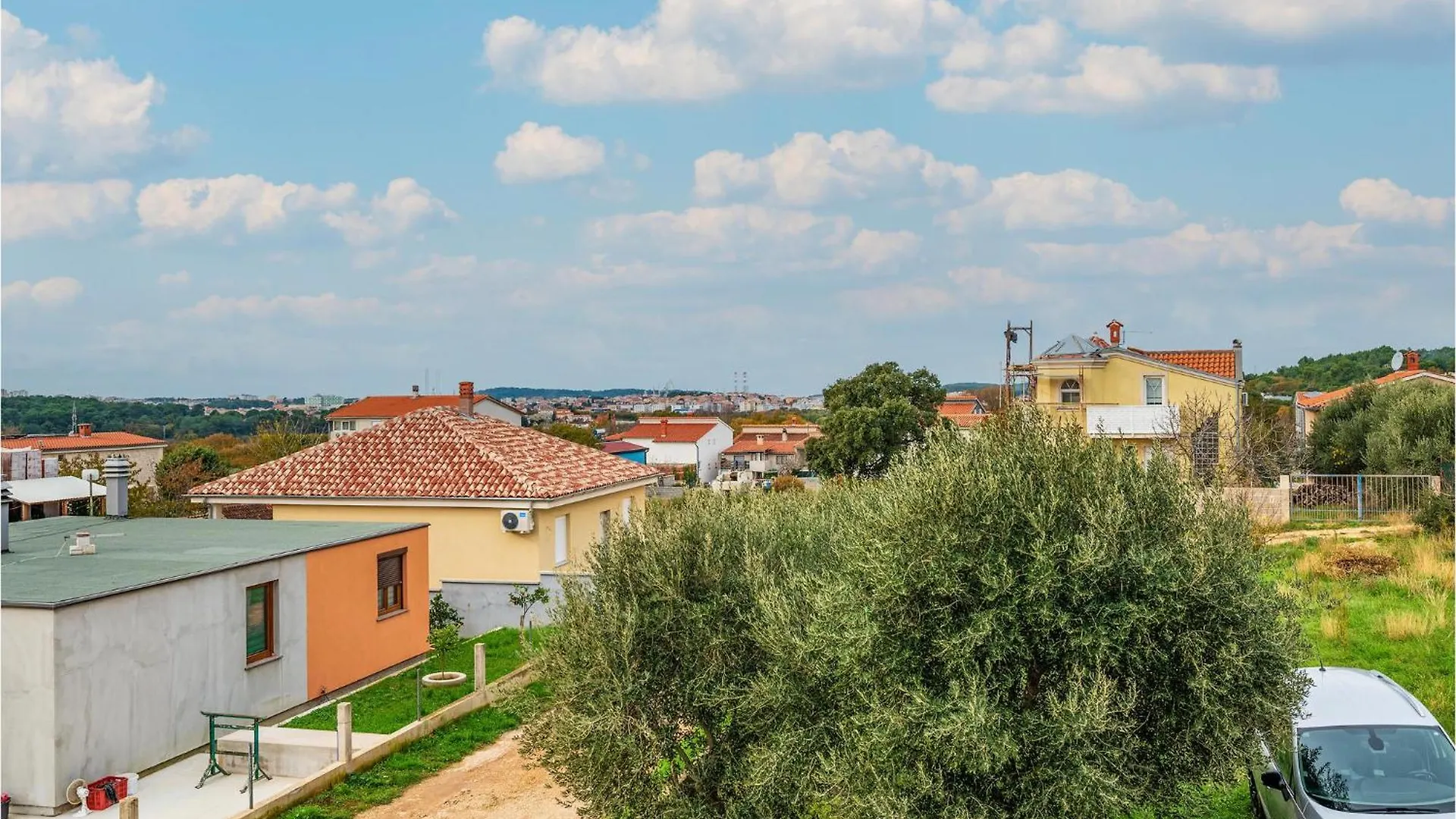 Beautiful Apartment In Pula With Kitchen
