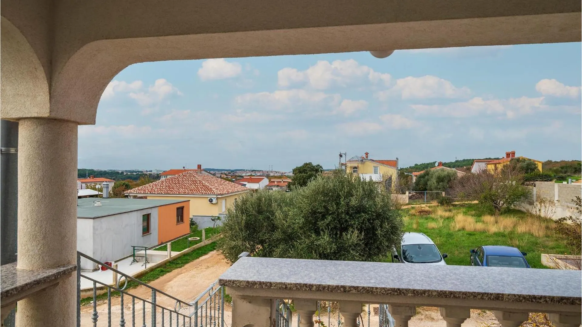 Beautiful Apartment In Pula With Kitchen