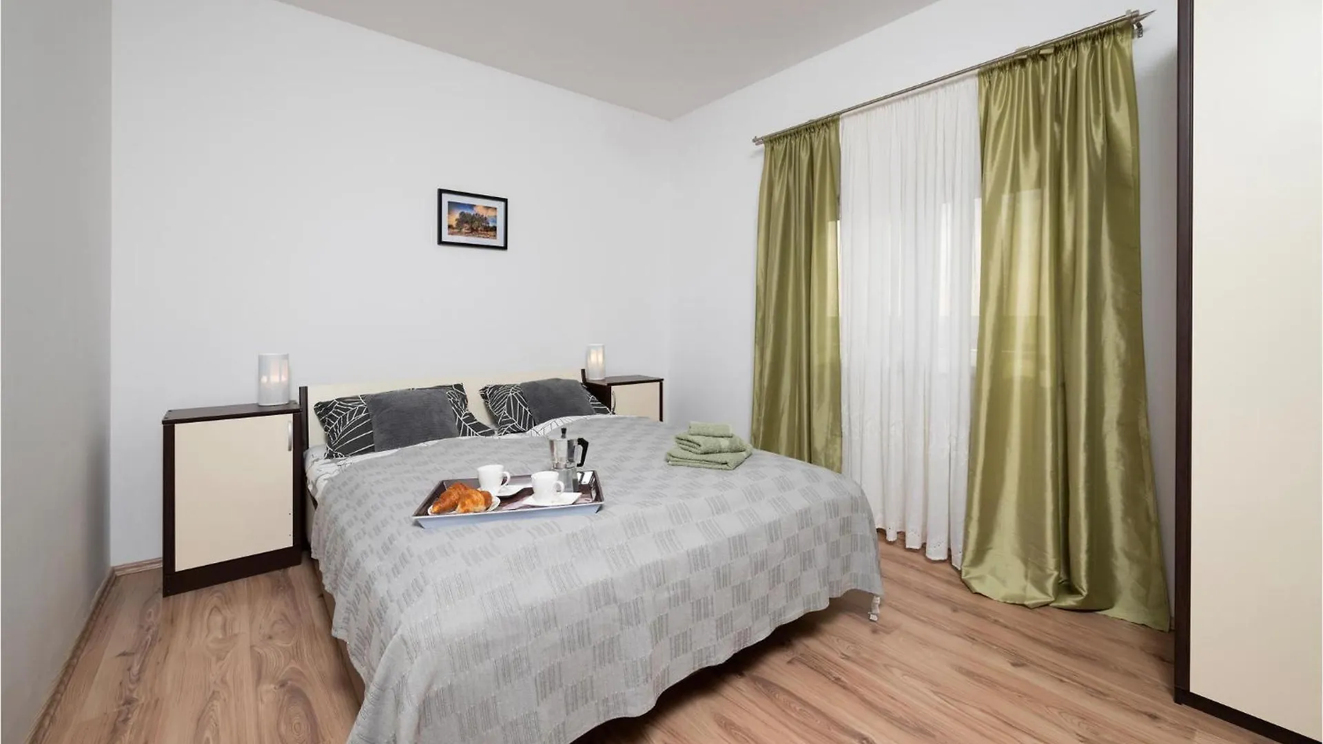 Beautiful Apartment In Pula With Kitchen 0*,